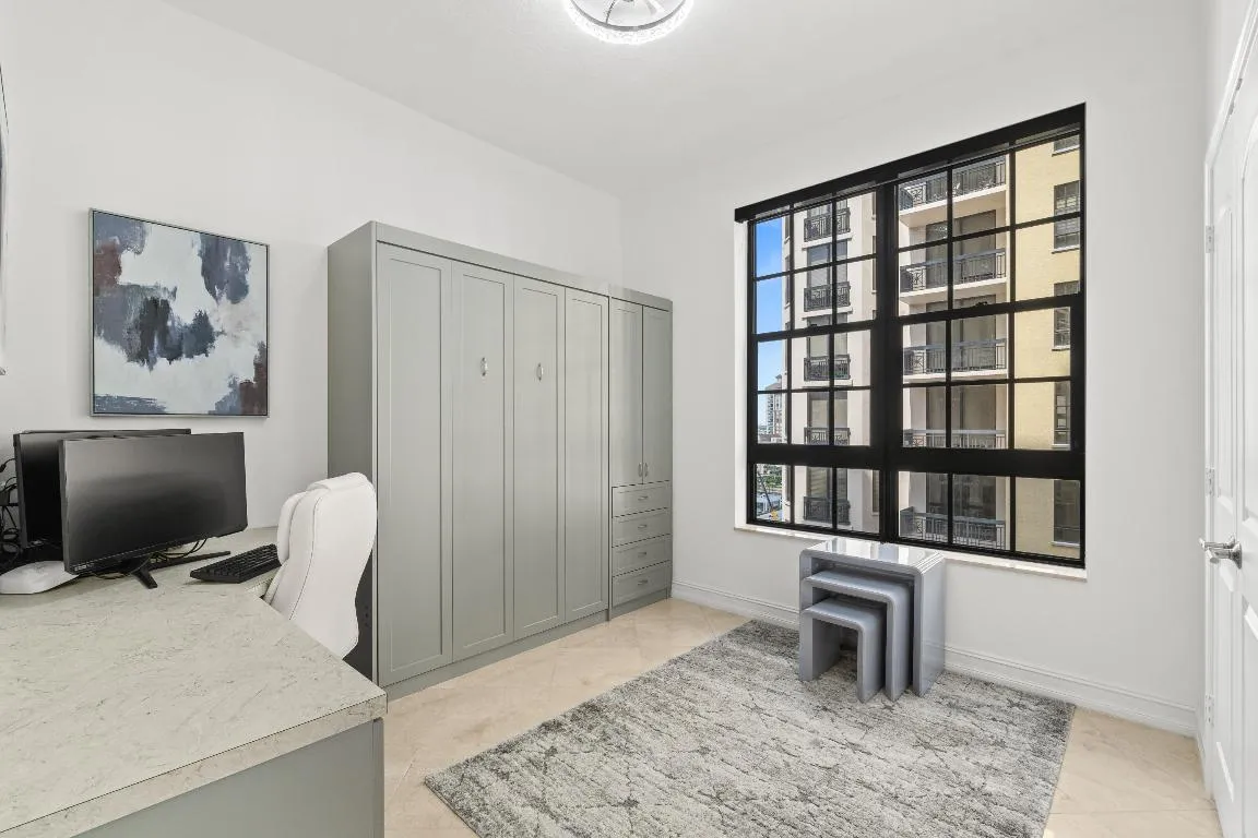 Bedroom 2/Murphy Bed