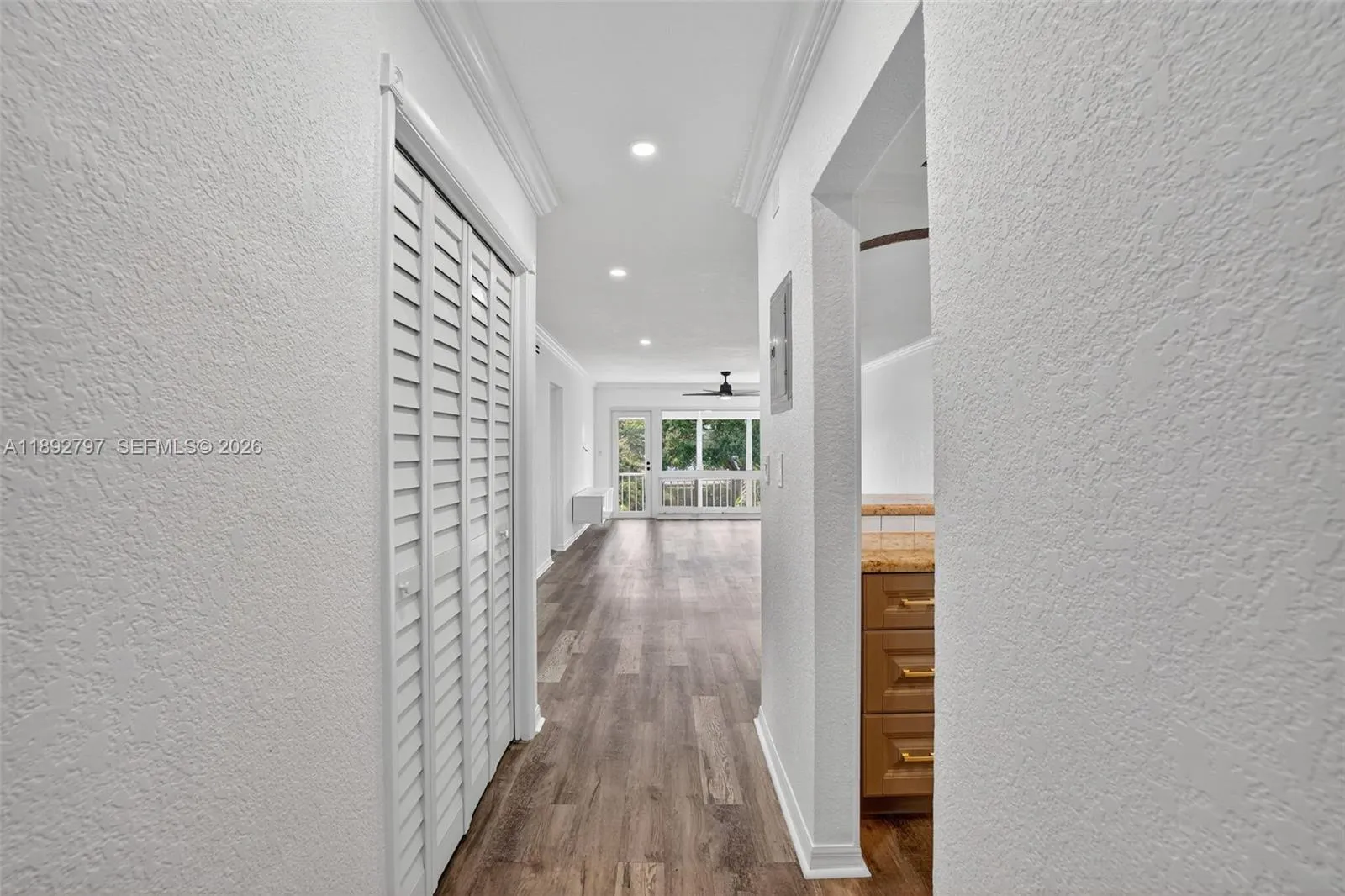 Foyer Entrance - Flat Ceilings with high hat lighting