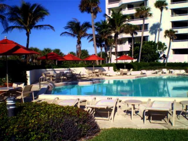 seawinds south pool