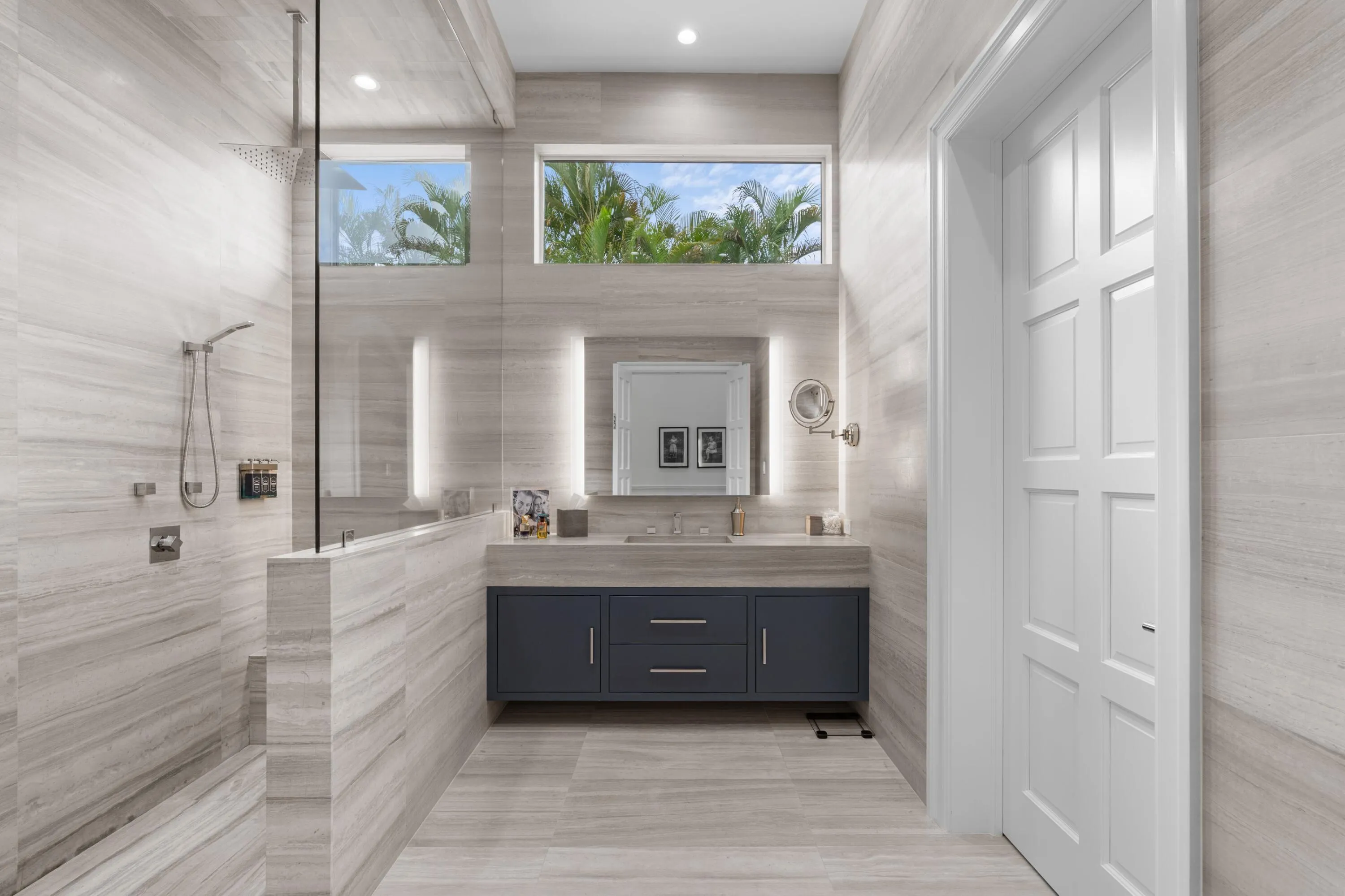 His: Primary Second Bathroom