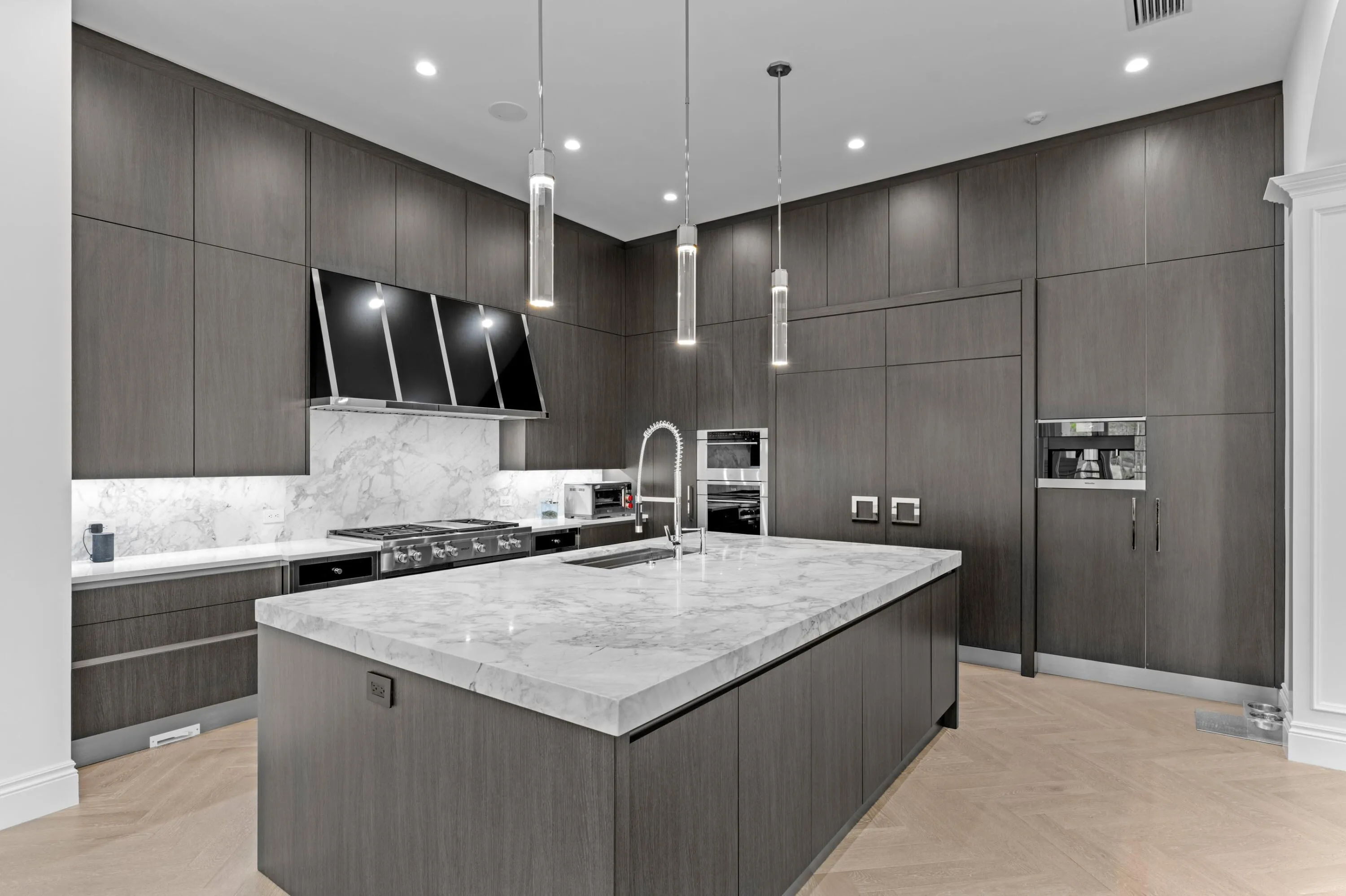 Wolf, Miele, SubZero appliances
