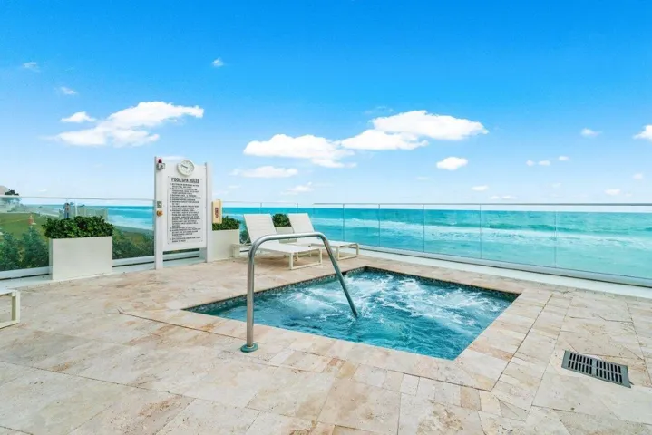 038-3550SouthOceanBoulevard-6B-PalmBeach
