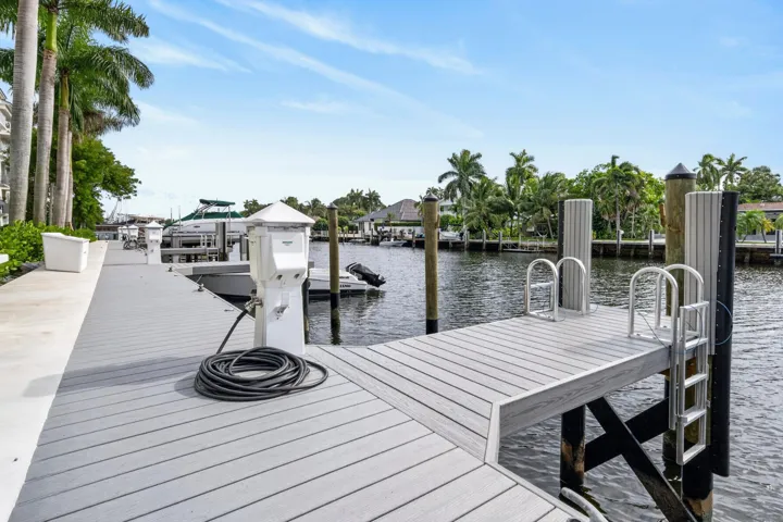 065-065-Dock-4000x2666