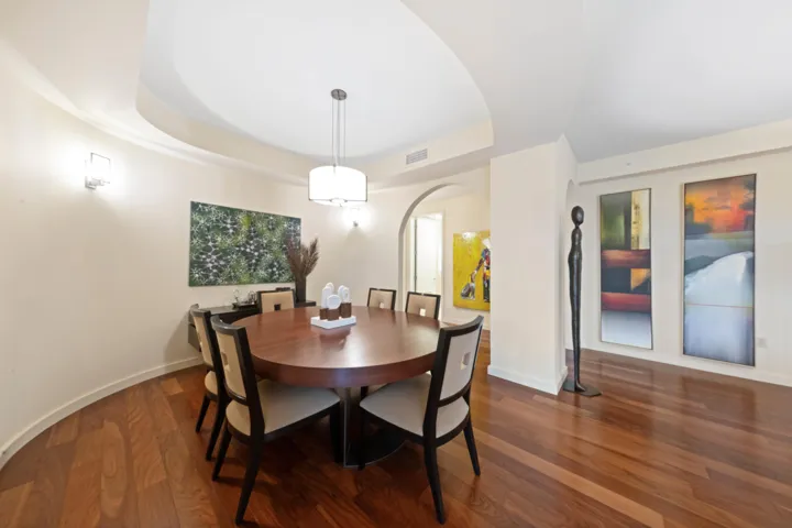 015-022-Dining Room-4000x2667