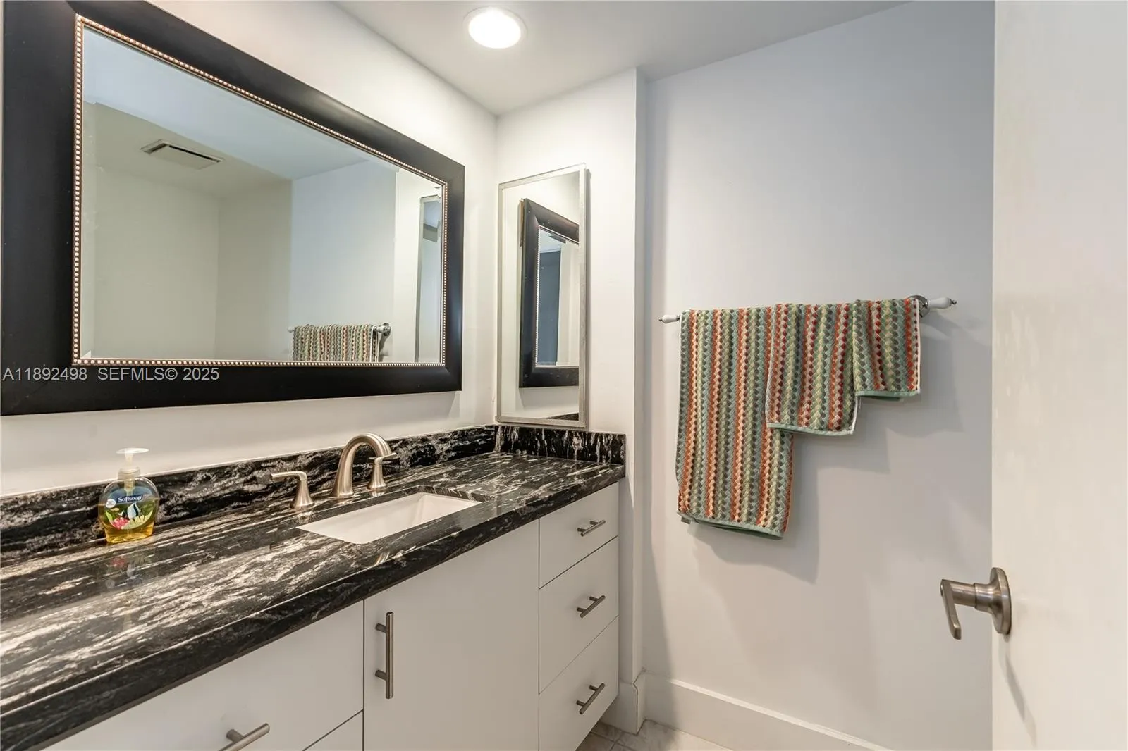 half bath/guest bath