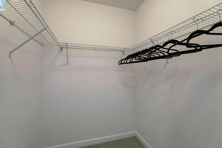 25-web-or-mls-Lake Shore Dr-025