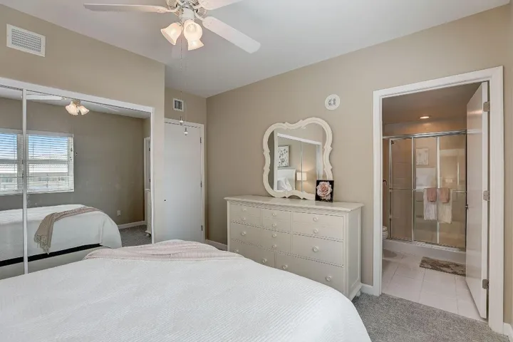41-web-or-mls-Lake Shore Dr-041