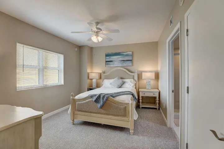 32-web-or-mls-Lake Shore Dr-032