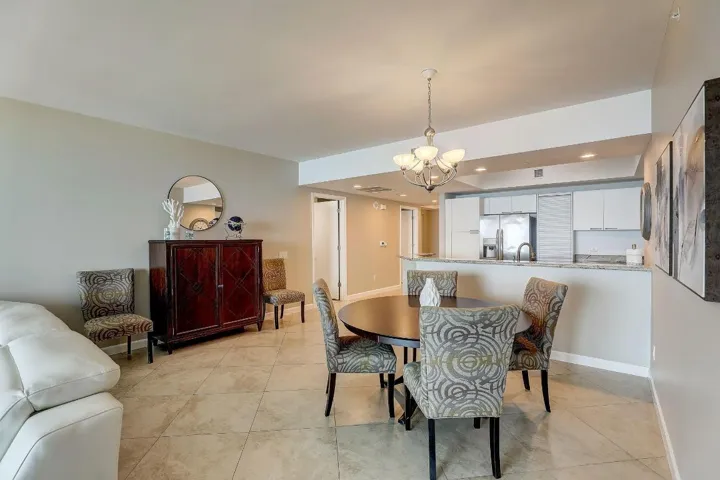 11-web-or-mls-Lake Shore Dr-011