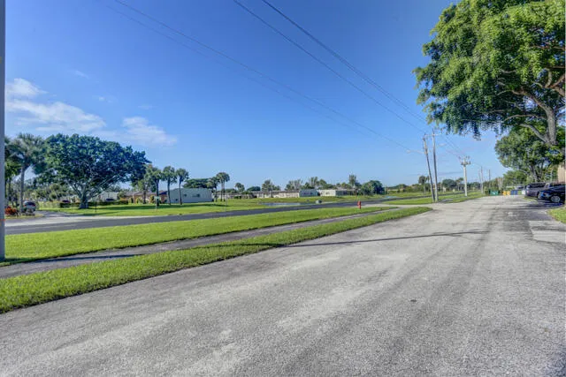 Neighborhood view 235 Golden River Dr WP