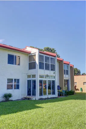 Back 235 Golden River Dr WPB,FL 33411