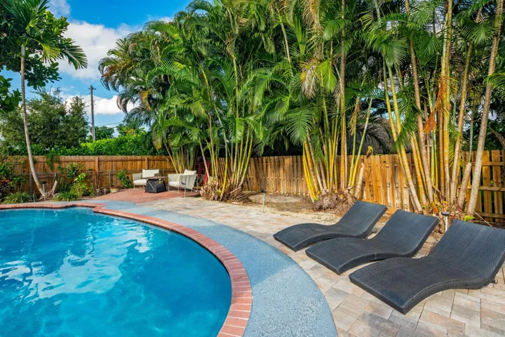 Cabana Bath 1
