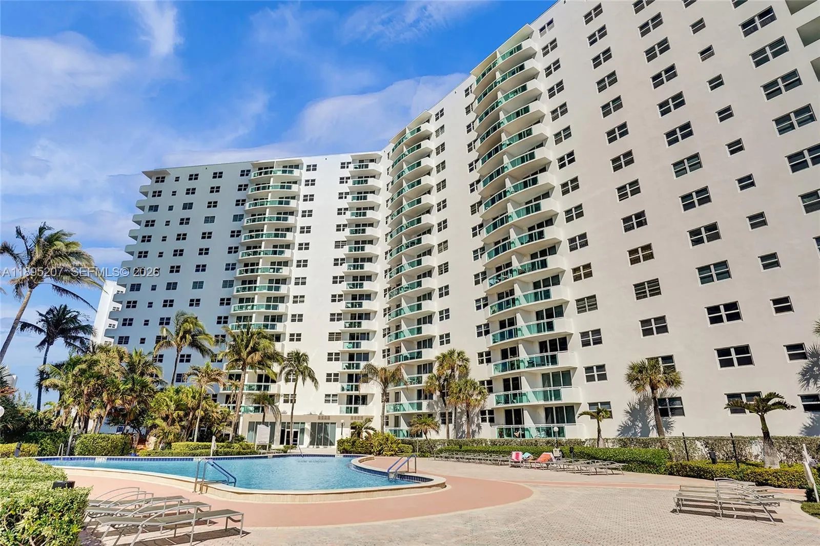 3001 Pool Area