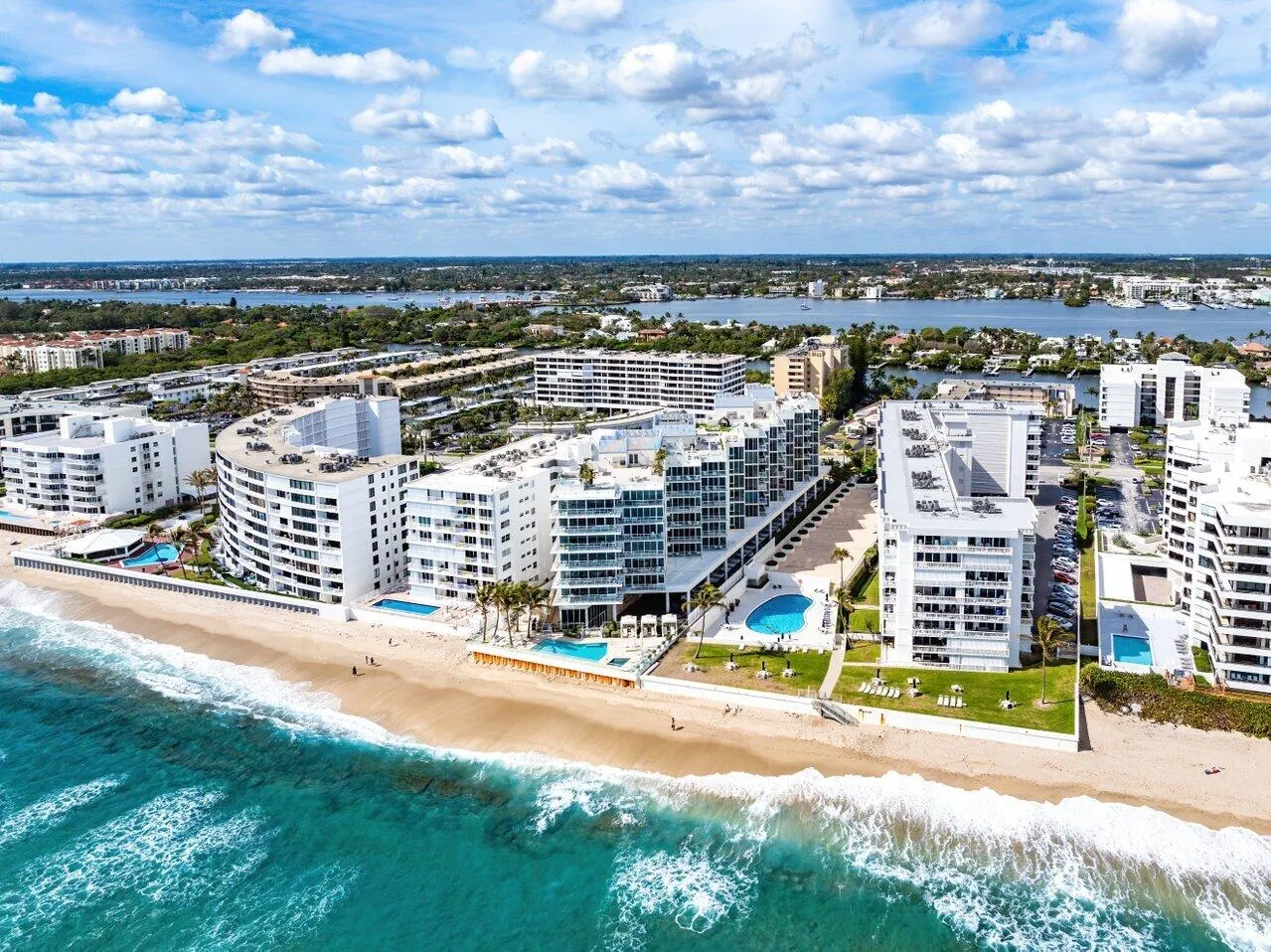 054-3550SouthOceanBoulevard-6B-PalmBeach