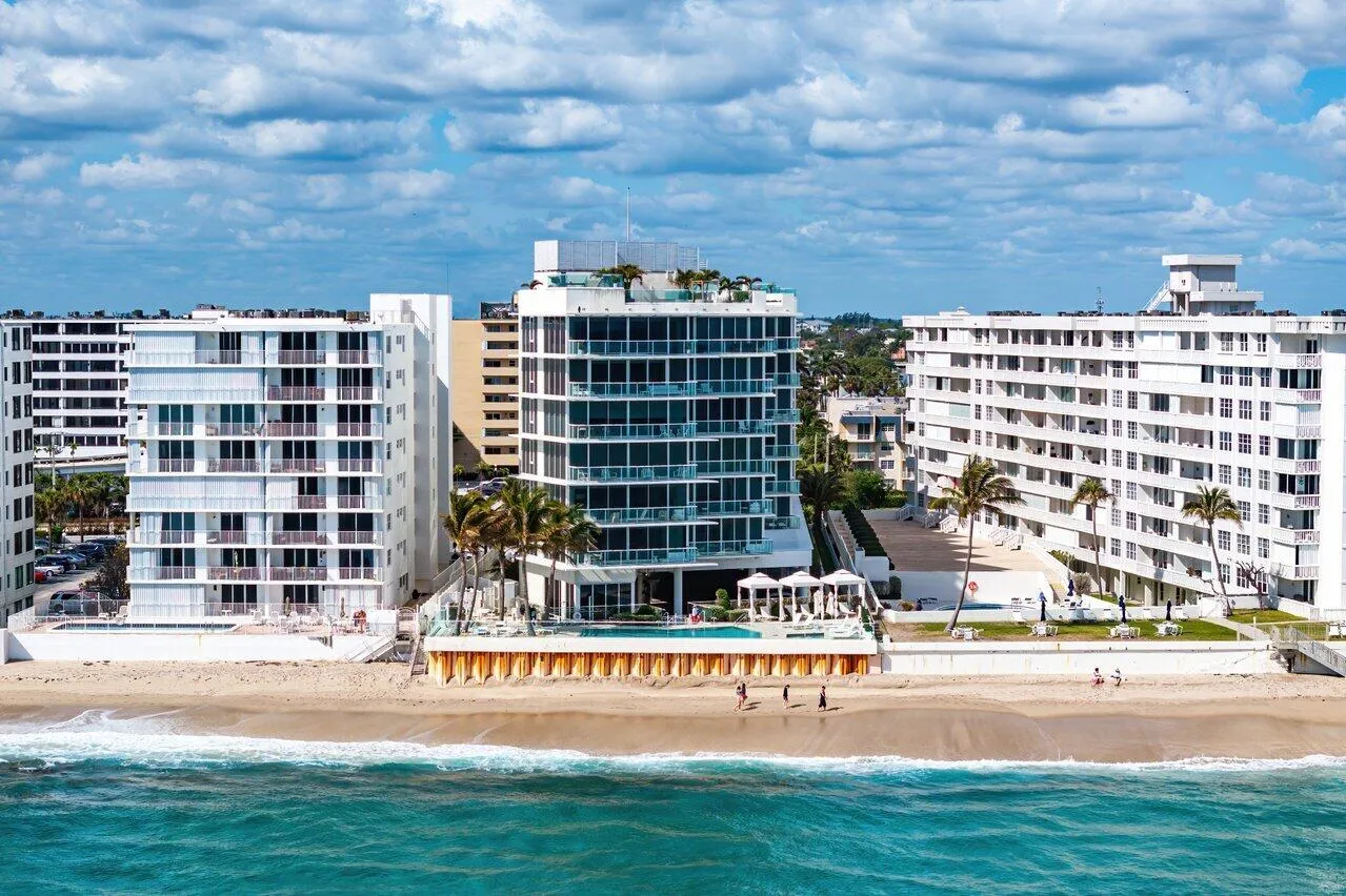 056-3550SouthOceanBoulevard-6B-PalmBeach