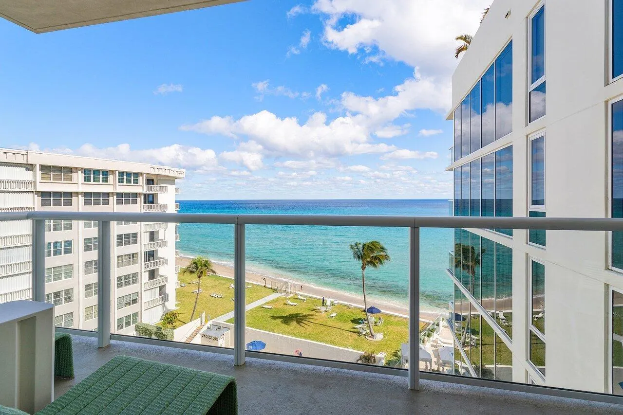 Living Room Balcony
