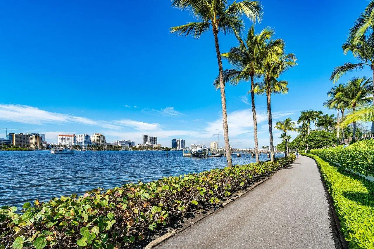Lake Trail