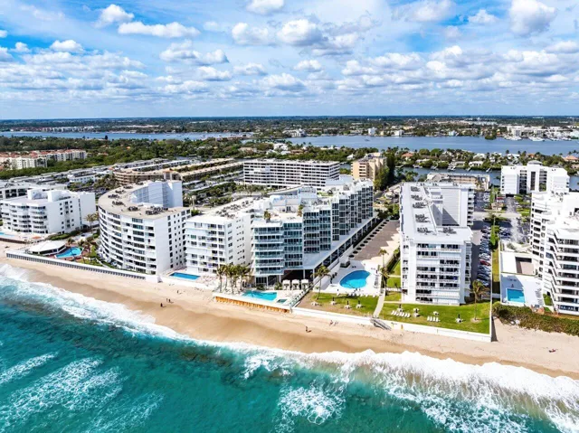 054-3550SouthOceanBoulevard-6B-PalmBeach