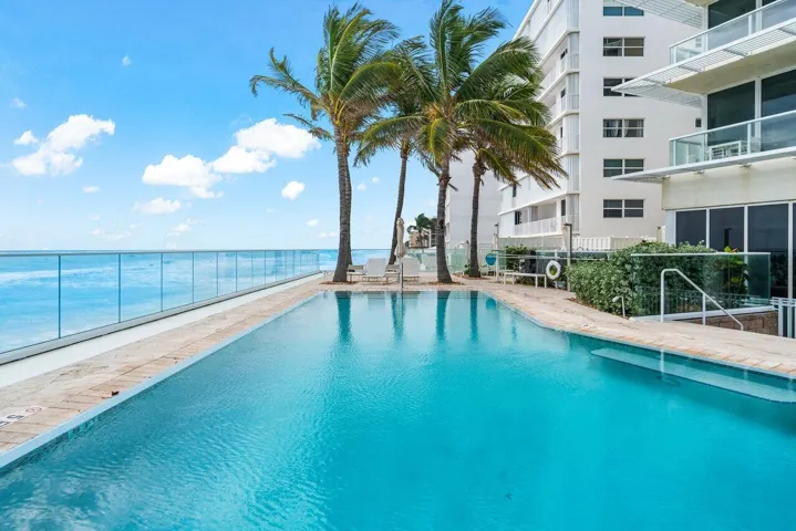 043-3550SouthOceanBoulevard-6B-PalmBeach