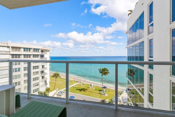 Living Room Balcony