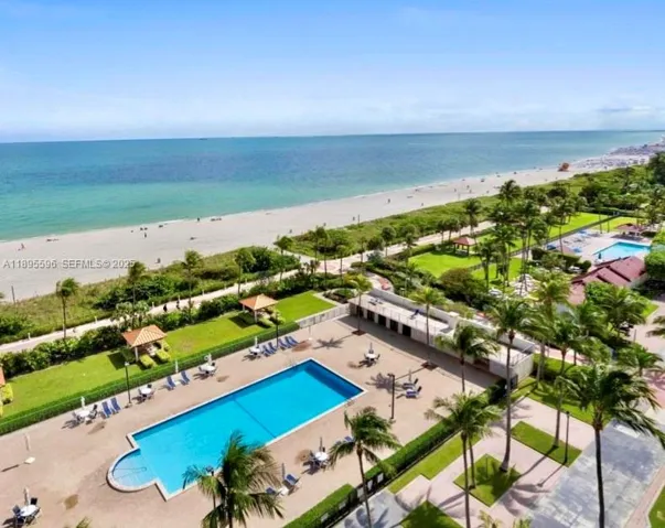 Direct ocean view