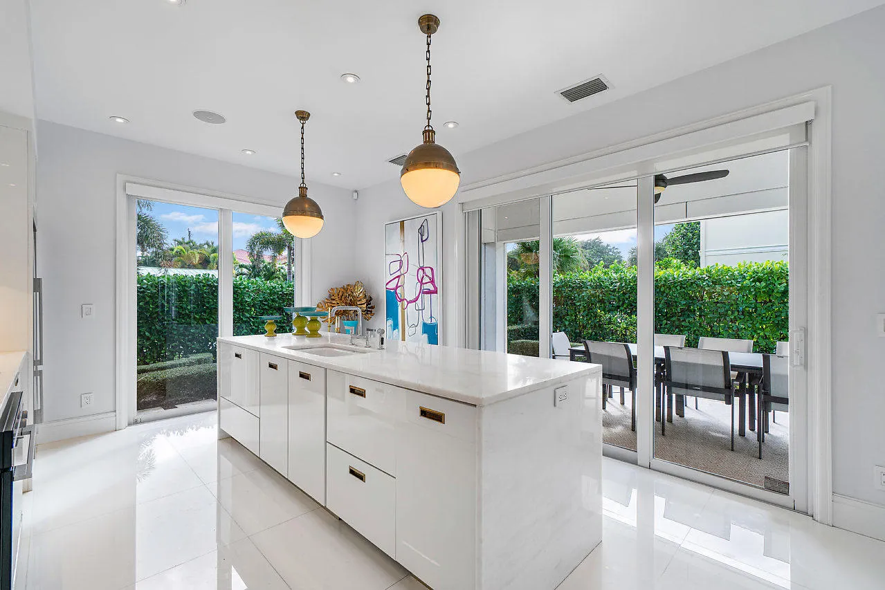 018-106BeachwayDrive-OceanRidge-FL-33435