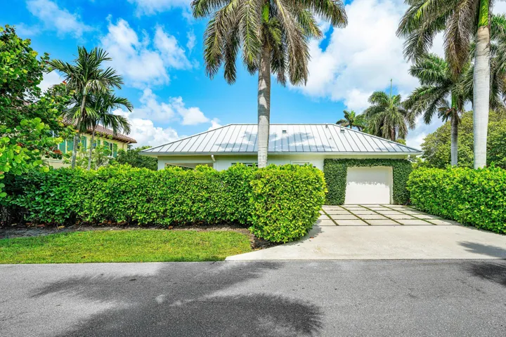 045-106BeachwayDrive-OceanRidge-FL-33435