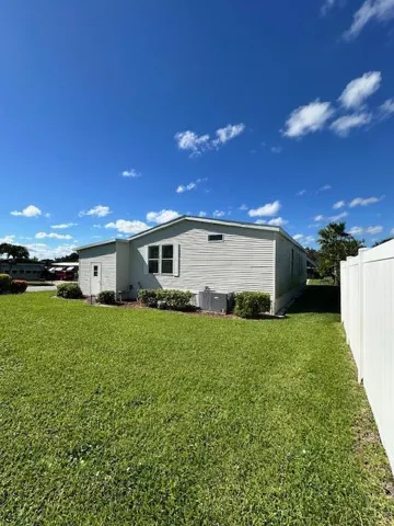 NE Corner