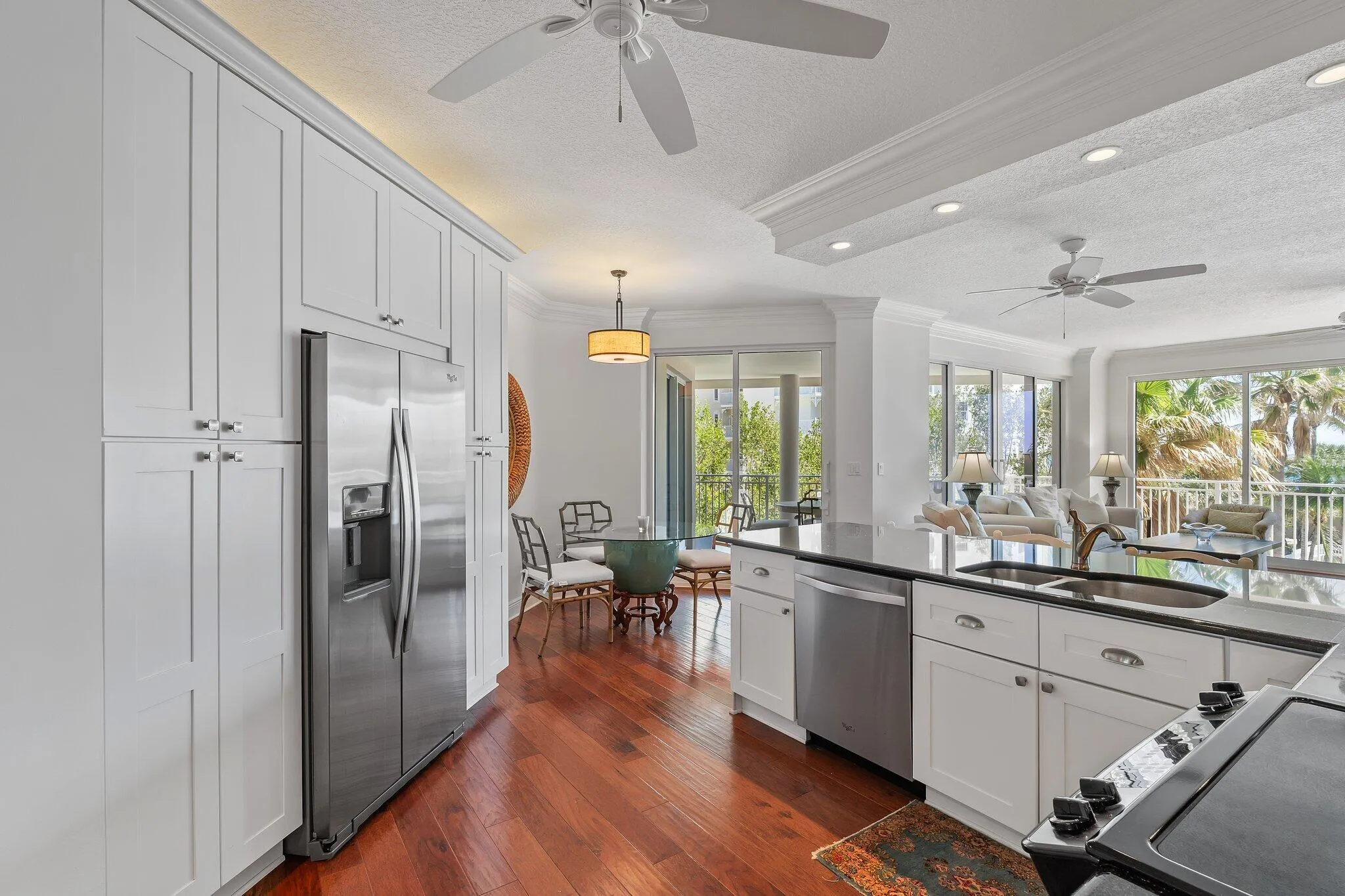 jupiter-condo-kitchen-open-layout.jpg