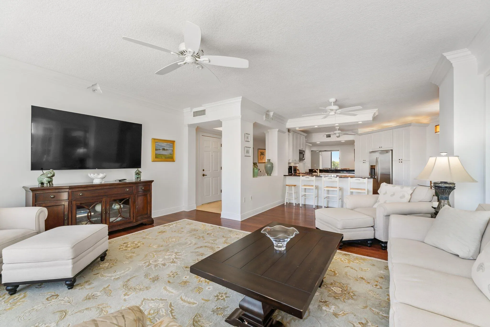 jupiter-condo-open-living-space.jpg