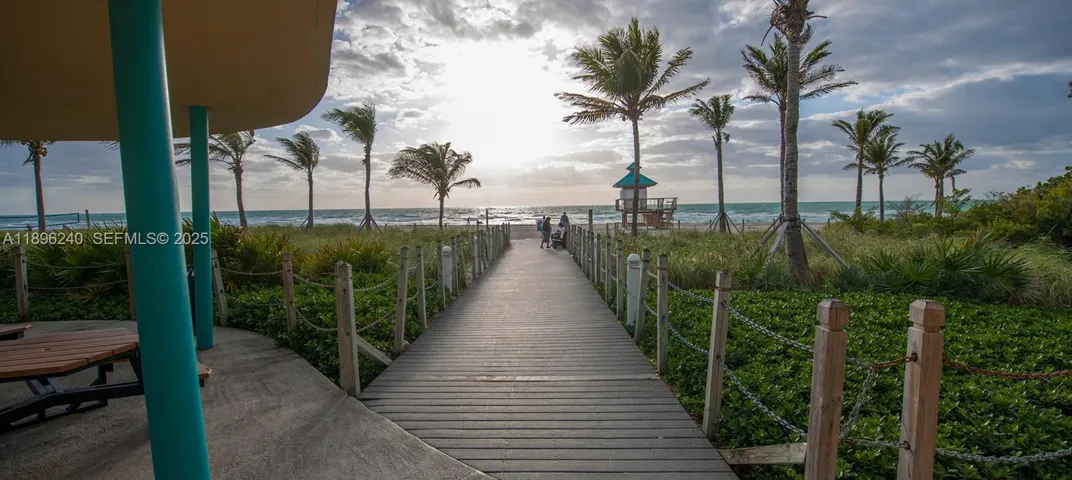 Another beach access do you see the paradise?