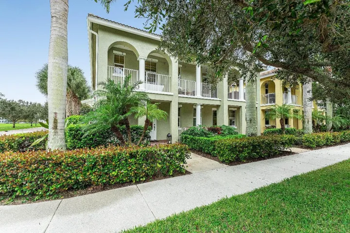 003-1056CommunityDrive-Jupiter-FL-33458-