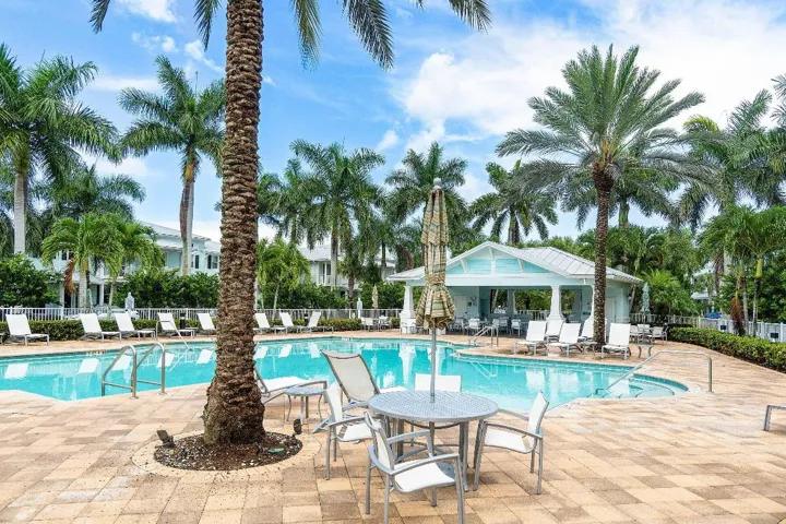 040-1056CommunityDrive-Jupiter-FL-33458-