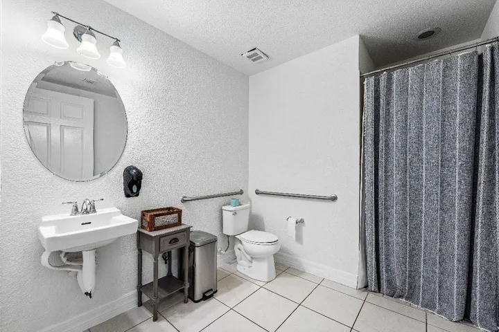 007-1056CommunityDrive-Jupiter-FL-33458-