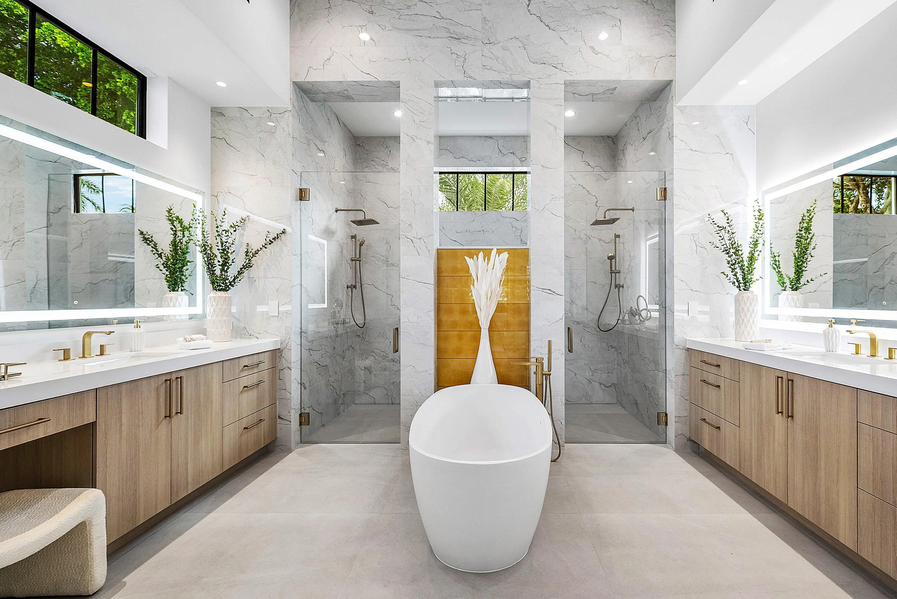 Luxury primary bath, dual shower