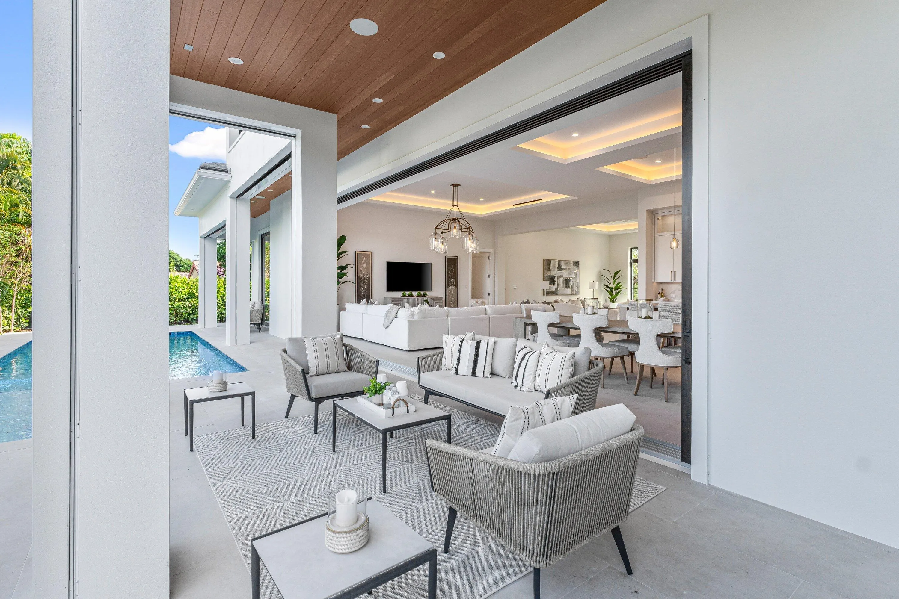 Indoor/Outdoor living