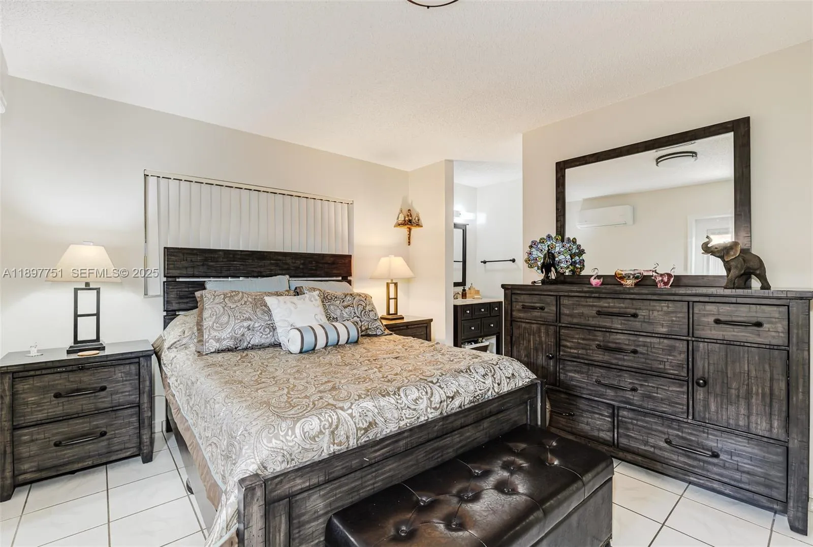 Property photo 201