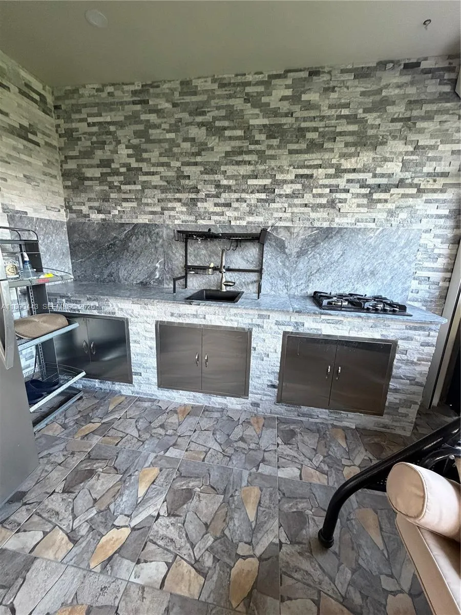 Property photo 66