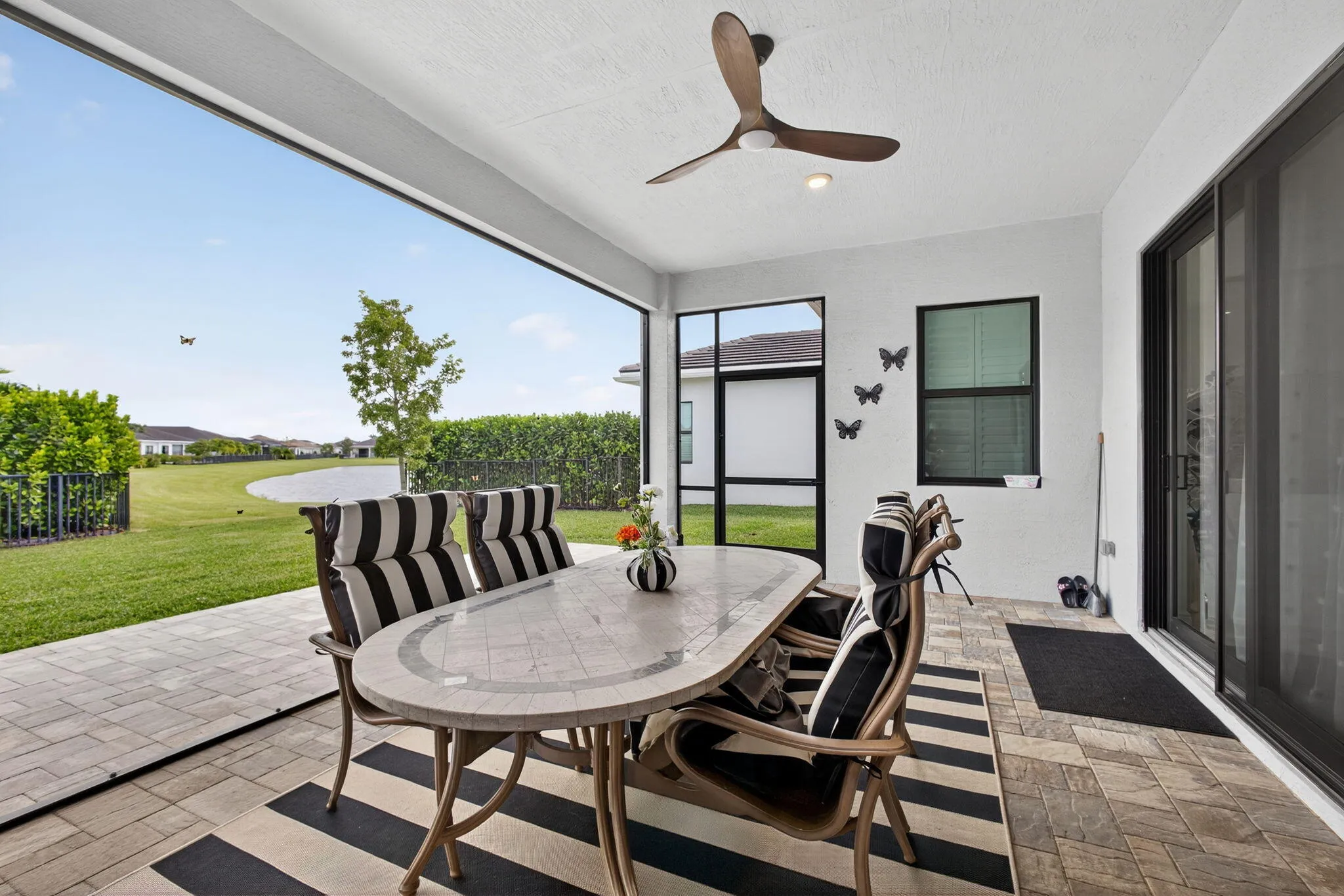 SCREENED IN PATIO