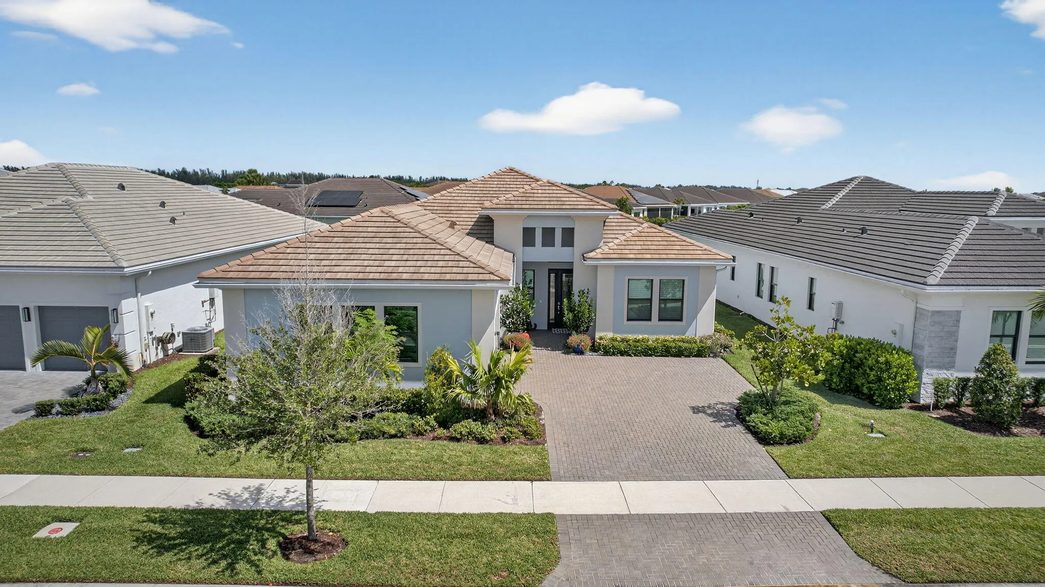 PALM BEACH MODEL
