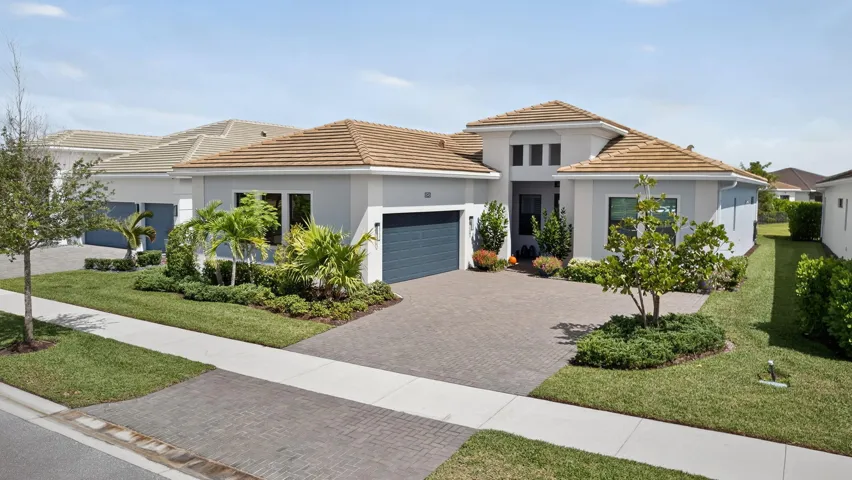 FINISHED IN 2023 - PALM BEACH floor plan with lake view includes 3 bedrooms, 3 full ensuite bathrooms and 1 half powder room. The gourmet kitchen features gas cooktop with hood, quartz counter tops, Plantation shutters throughout, screened-in extended patio, finished closets, upgraded lighting fixture and more throughout the home. Cresswind's amenities & packed activity calendar with pickleball teams, concerts & events.