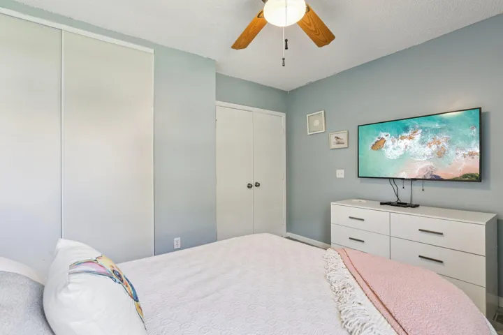 25-web-or-mls-Firenze Dr-S1510-025