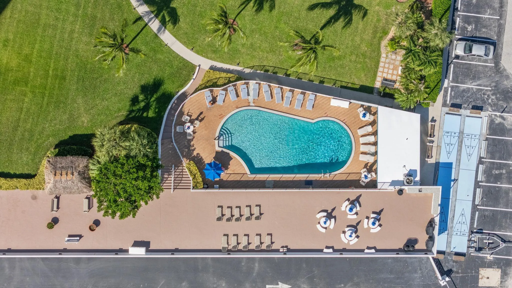Heated Swimming Pool, Sun Deck, BBQ Area