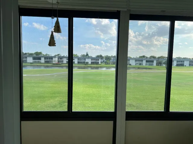 70979792-ED1E-40C2-9DD0-25F3087AAC7C