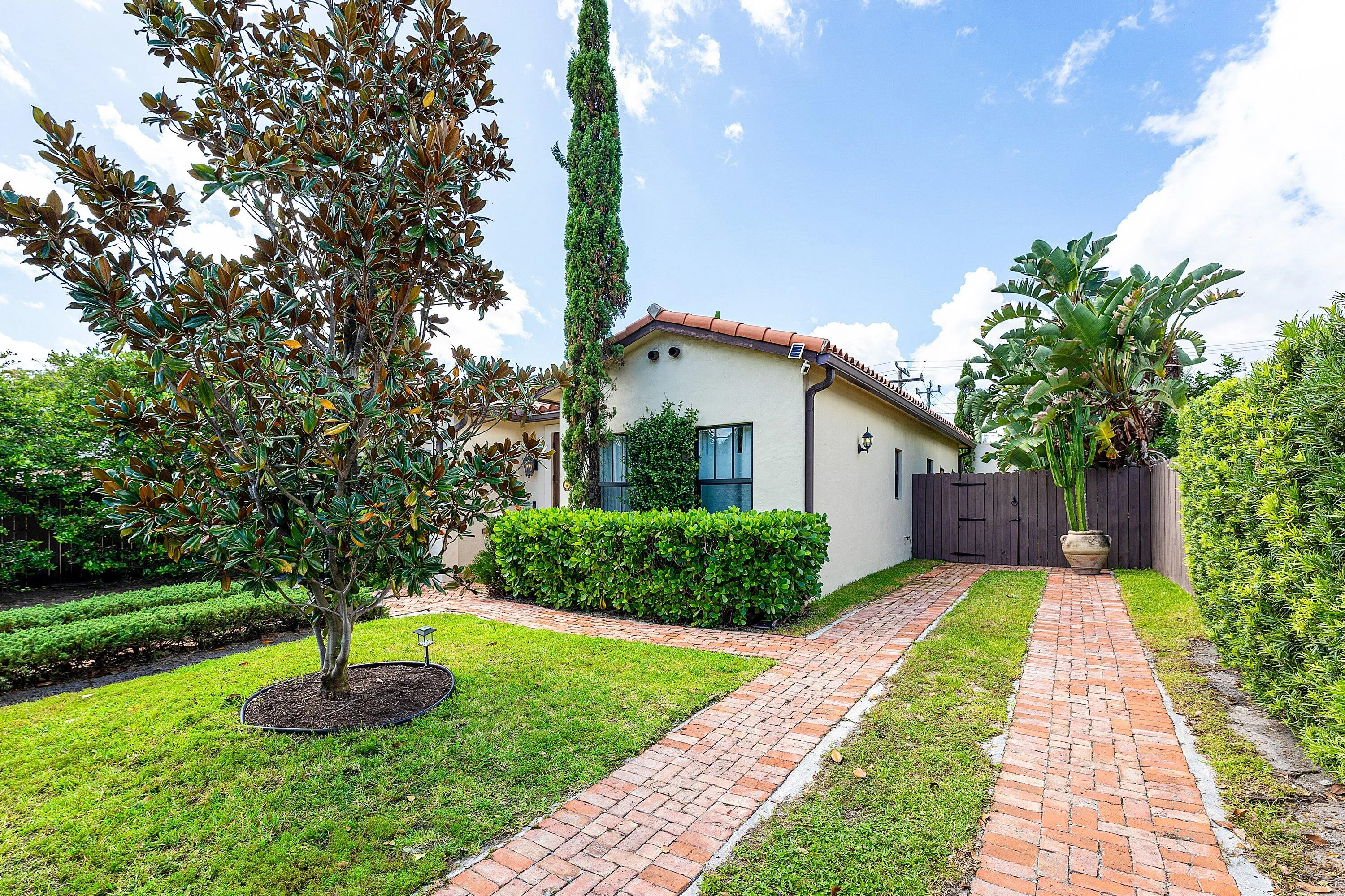 007-3505PoinsettiaAvenue-WestPalmBeach-F