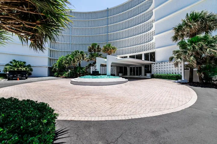 Exterior Front Building