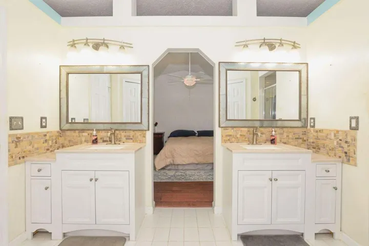 Dual Sinks