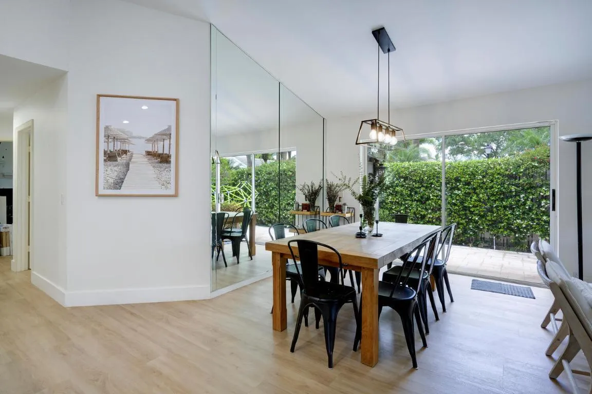 Light and Bright Dining Room