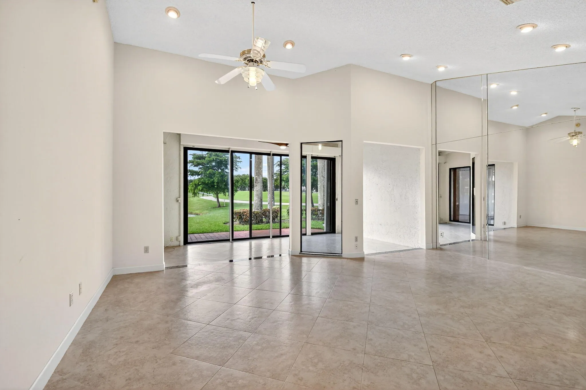 staged-12-web-or-mls-DSC_3824-contempora