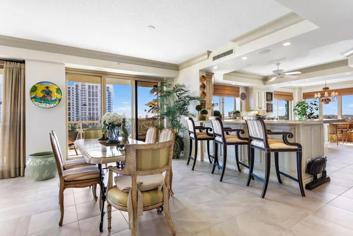 6a dining to kitchen